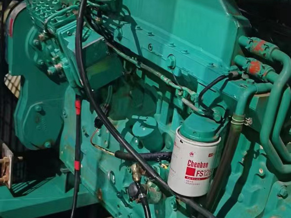 肃宁如何确定新的发电机组控制系统是否与原系统兼容？